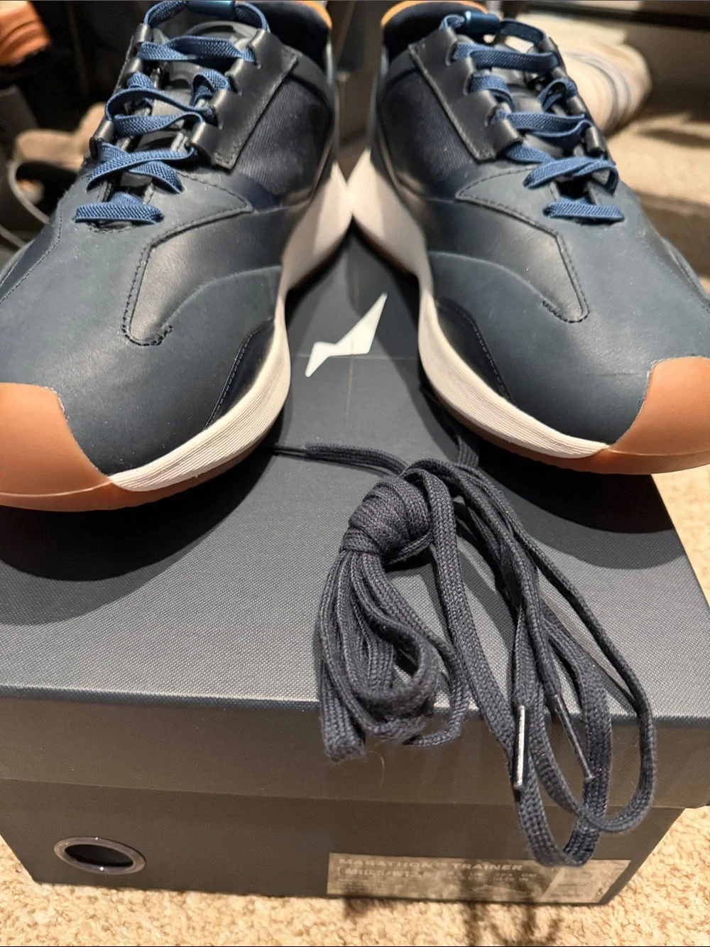 Men's Navy Blue Wolf & Shepherd Dress Shoes, Size 10.5, like new, stretchy laces